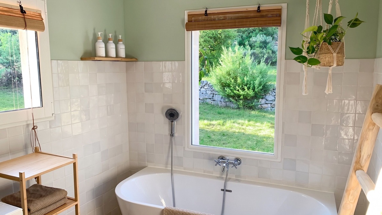 Photo of Bathroom in Figanieres
