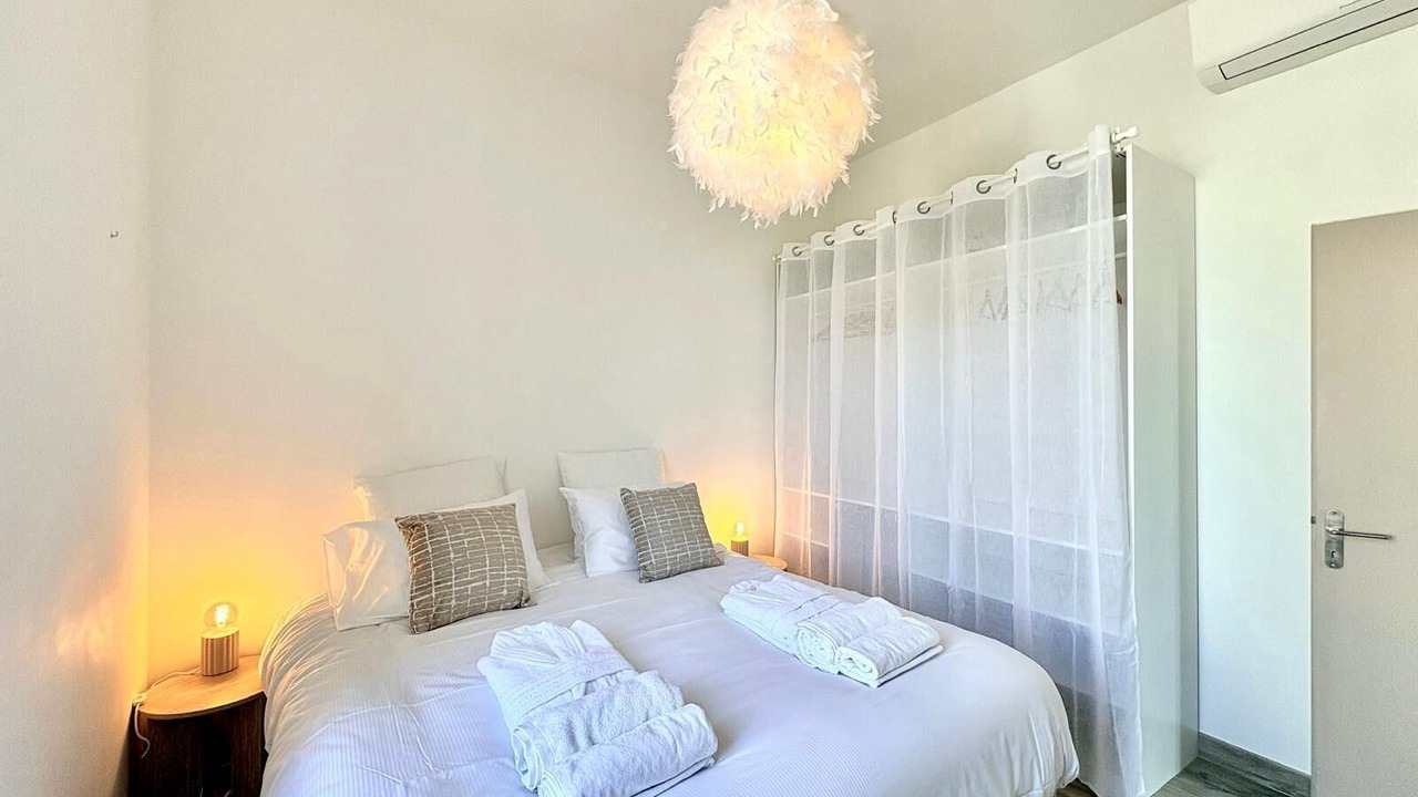 Photo of Bedroom in Cadereau