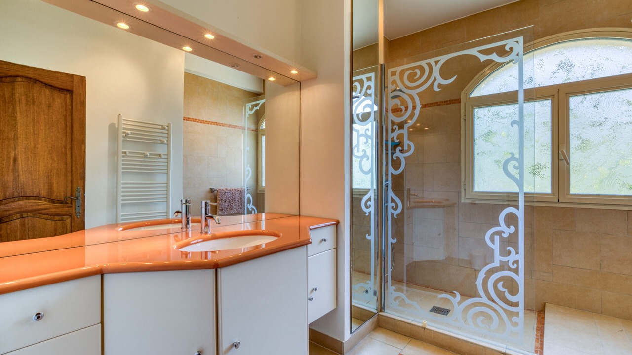 Photo of Bathroom in Sete
