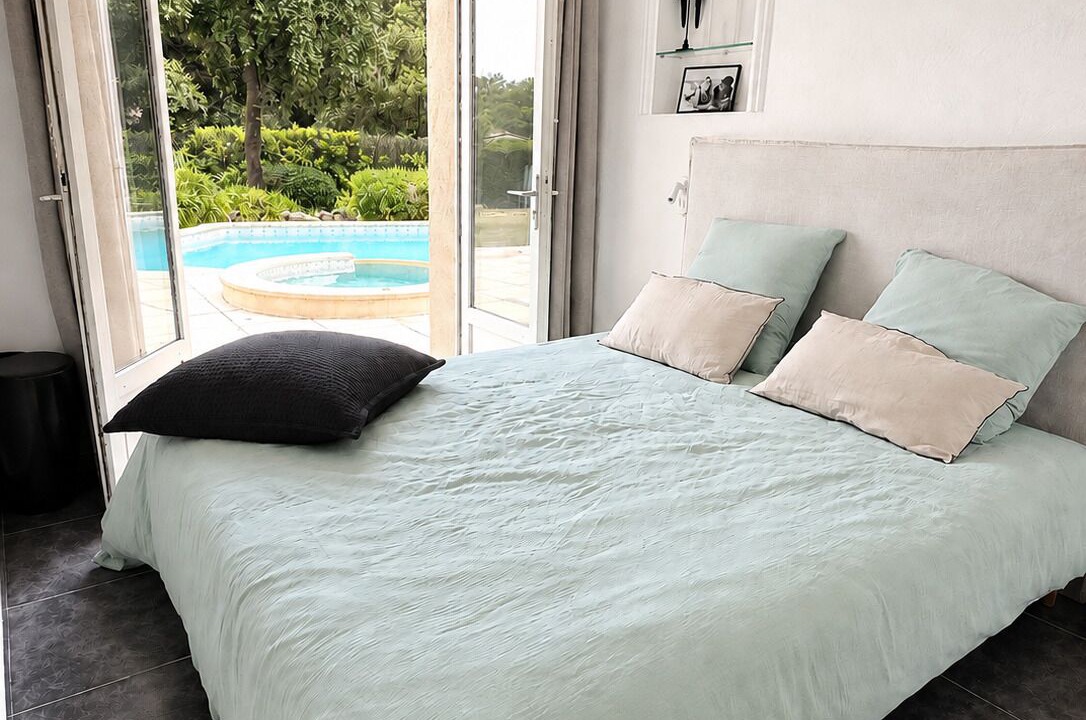 Photo of Bedroom in Roquefort-les-Pins