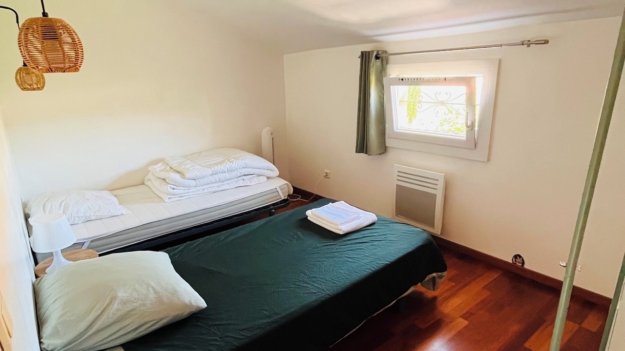 Photo of Bedroom in Carnoux-en-Provence