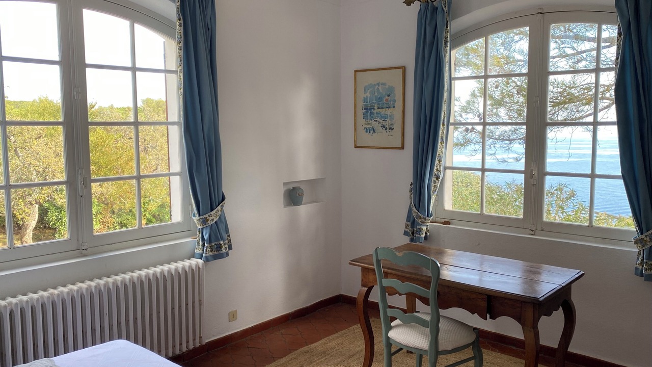 Photo of Bedroom in Saint-Tropez
