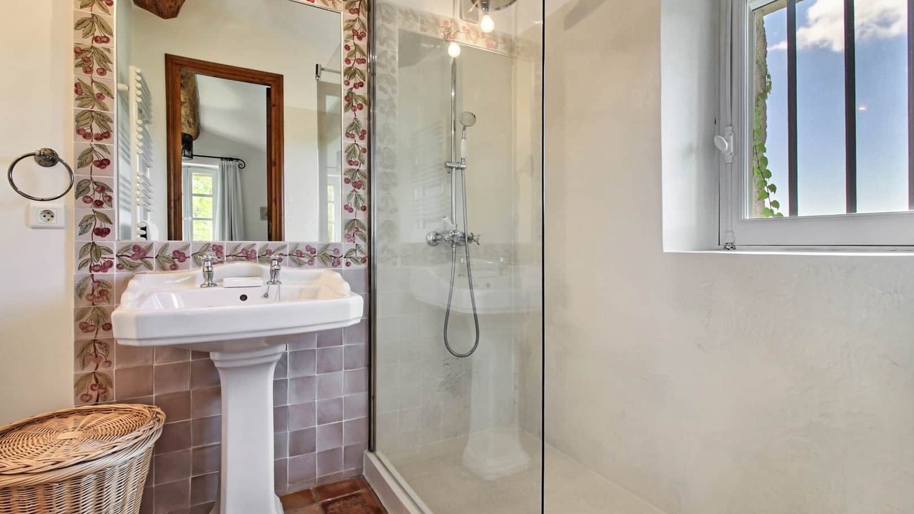 Photo of Bathroom in Bonnieux