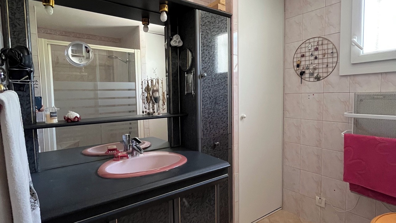Photo of Bathroom in Saint-Gely-du-Fesc