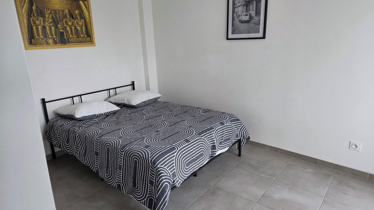 Photo of Bedroom in Milhaud