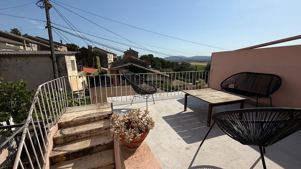 Photo of Patio Balcony in Les Mees