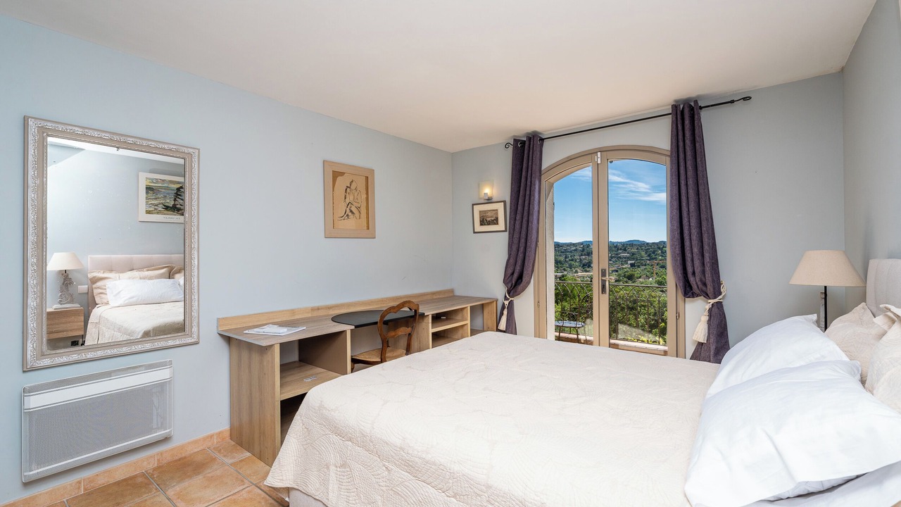 Photo of Bedroom in Le Plan-de-Grasse