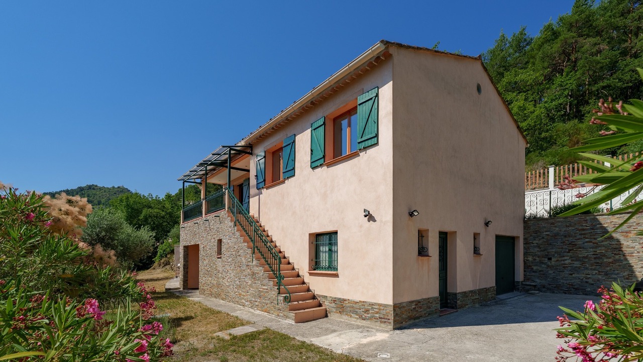 Photo of Outdoor in Tournefort