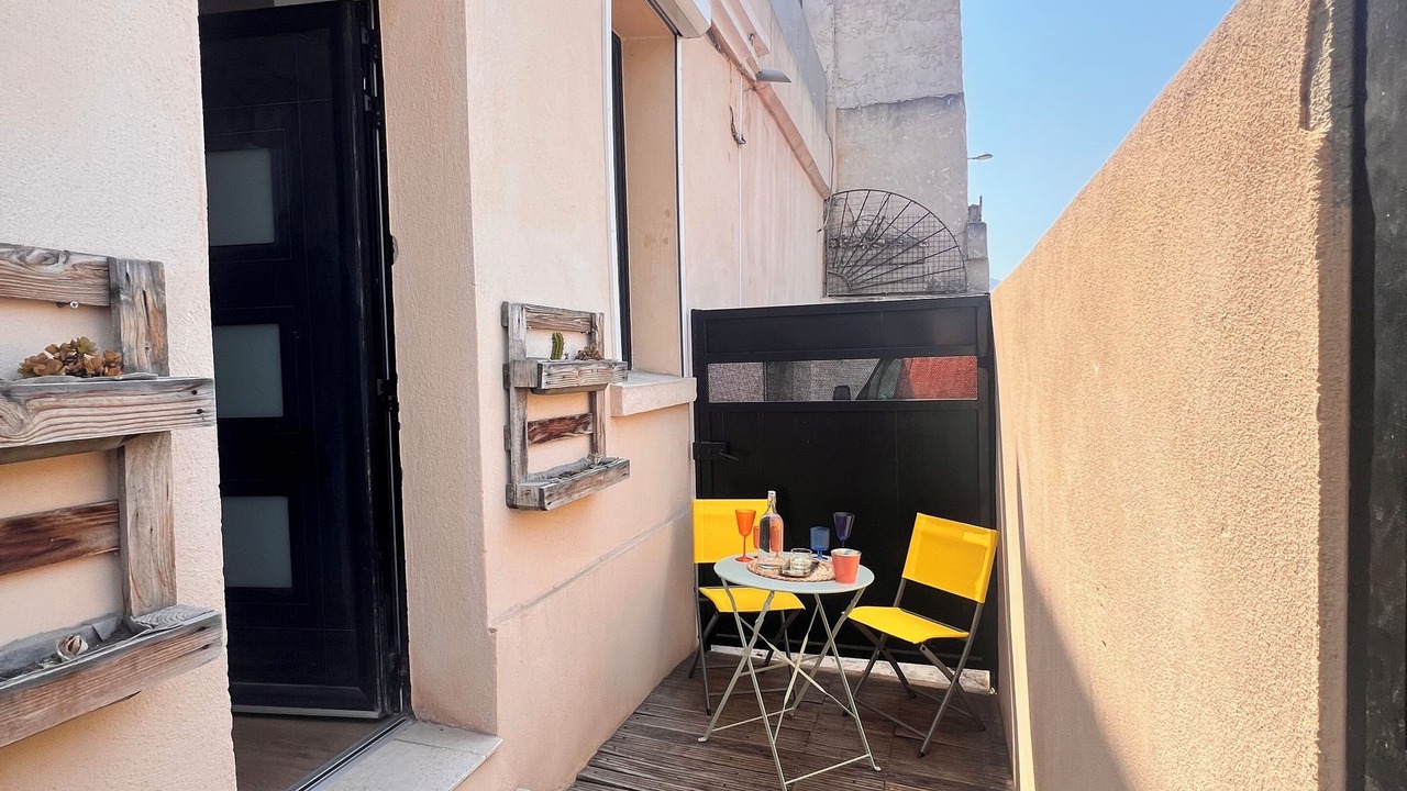 Photo of Outdoor in La Pomme