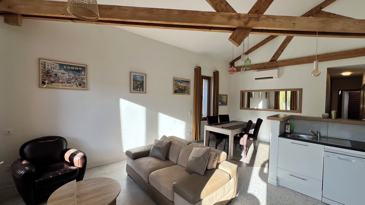 Photo of Livingroom in Auriol
