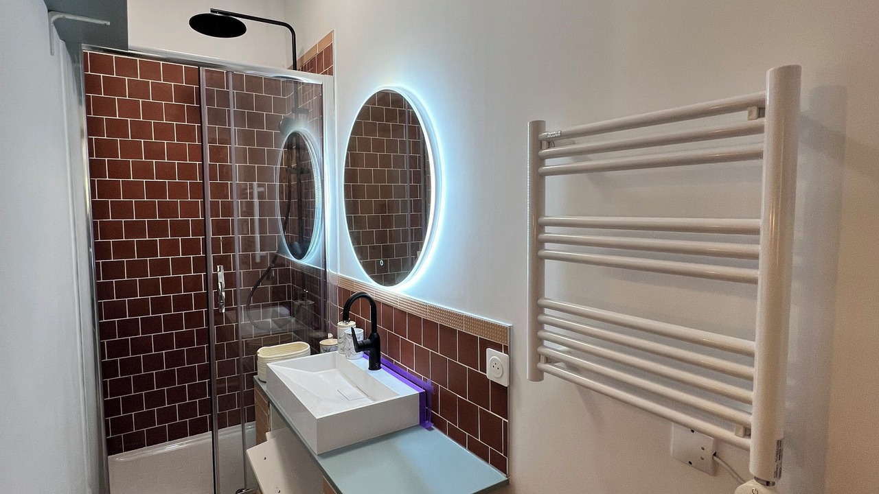 Photo of Bathroom in Auriol