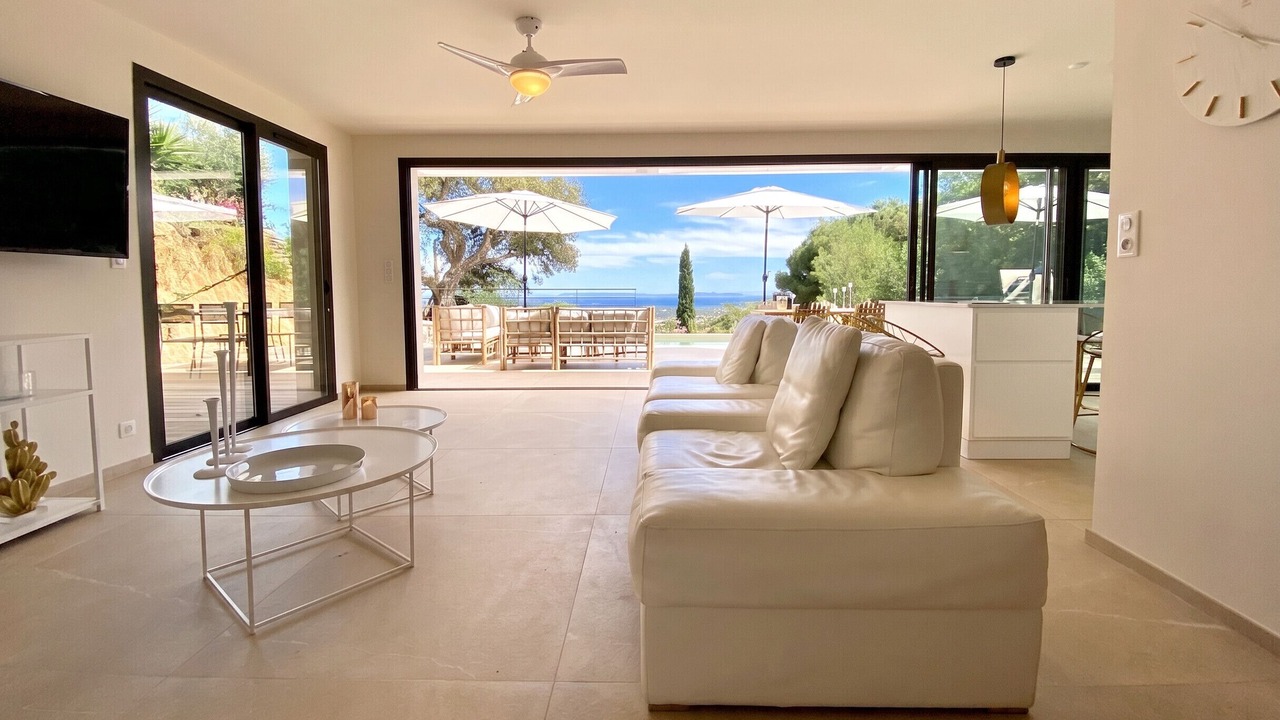 Photo of Livingroom in Bormes-Les-Mimosas