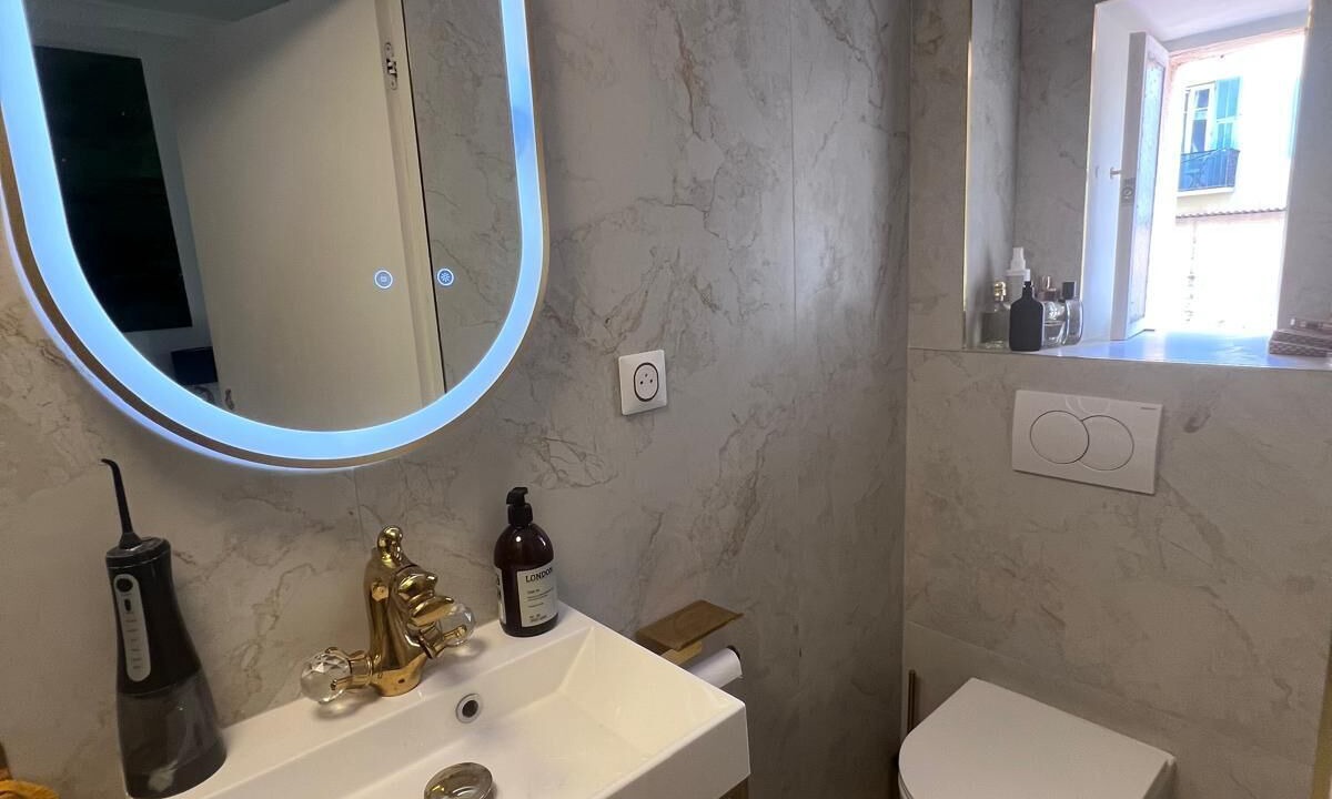 Photo of Bathroom in Lepante Quarter