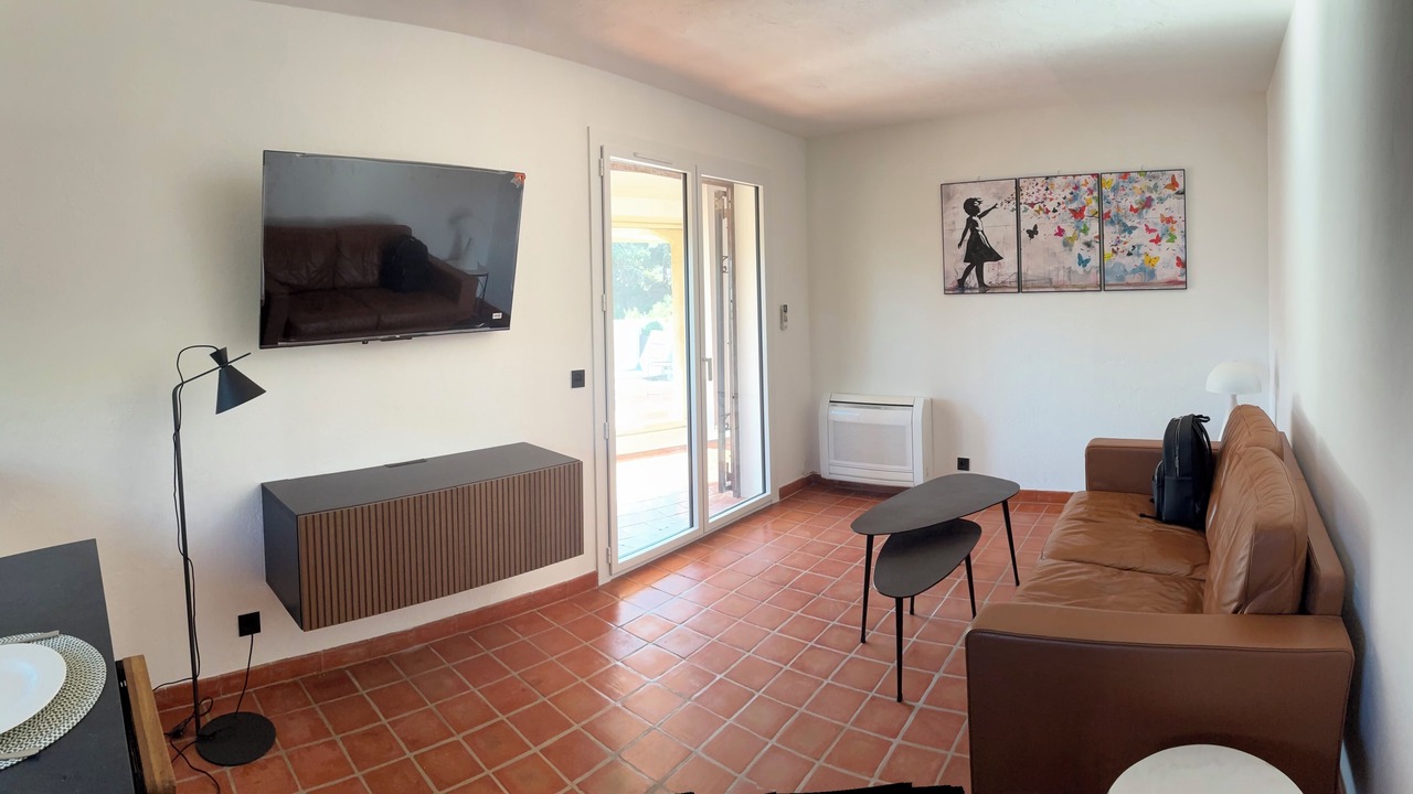 Photo of Livingroom in Theoule-Superieur