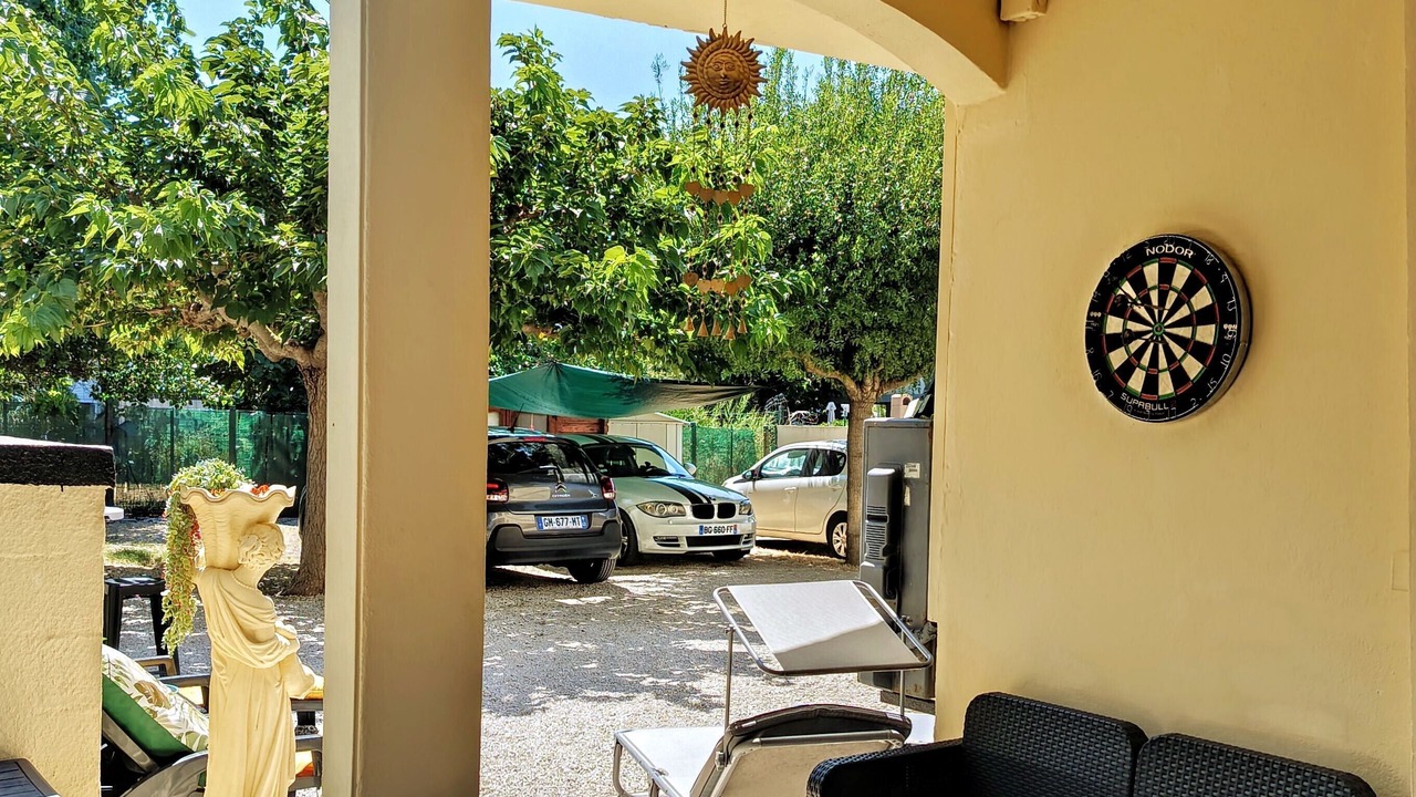 Photo of Patio Balcony in Marseillan Plage