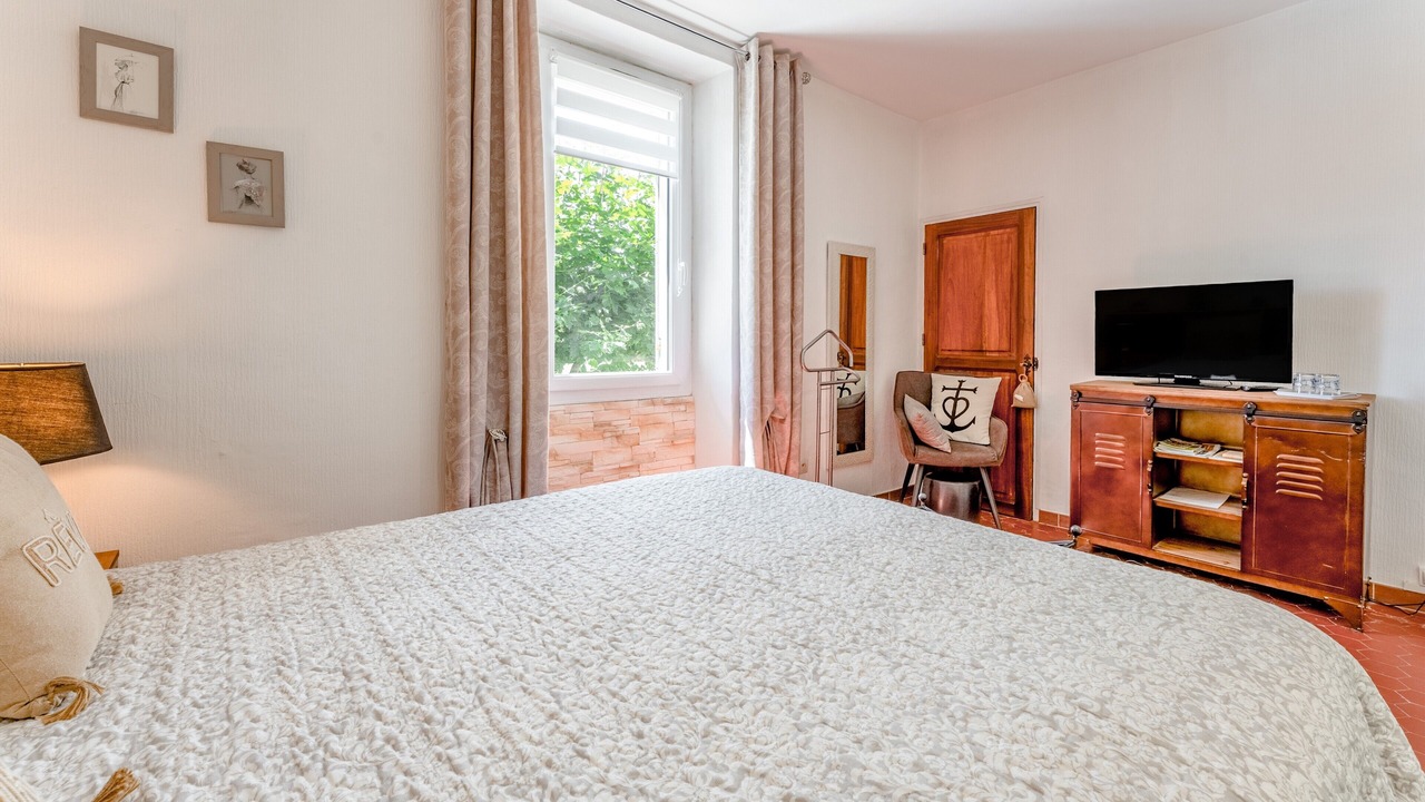 Photo of Bedroom in Saint-Martin-de-Crau