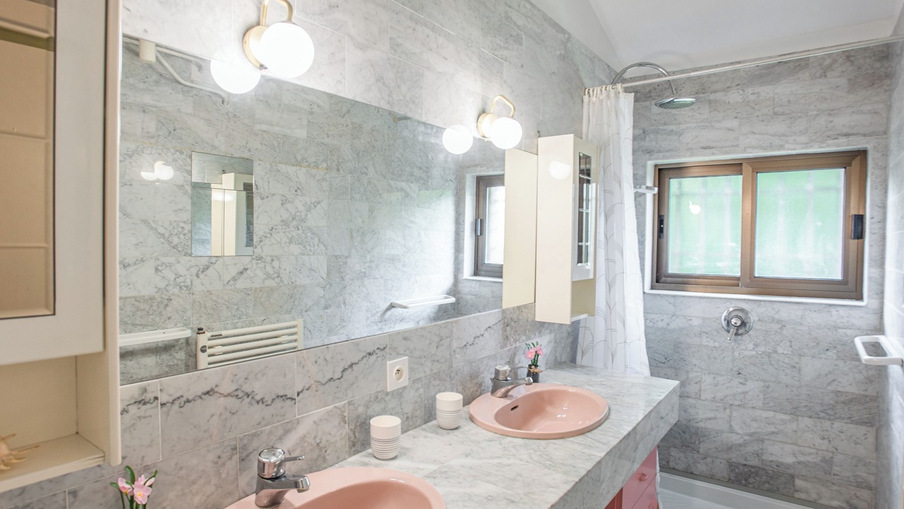 Photo of Bathroom in Lorgues
