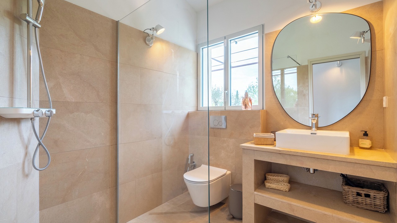 Photo of Bathroom in St.-Remy-de-Provence