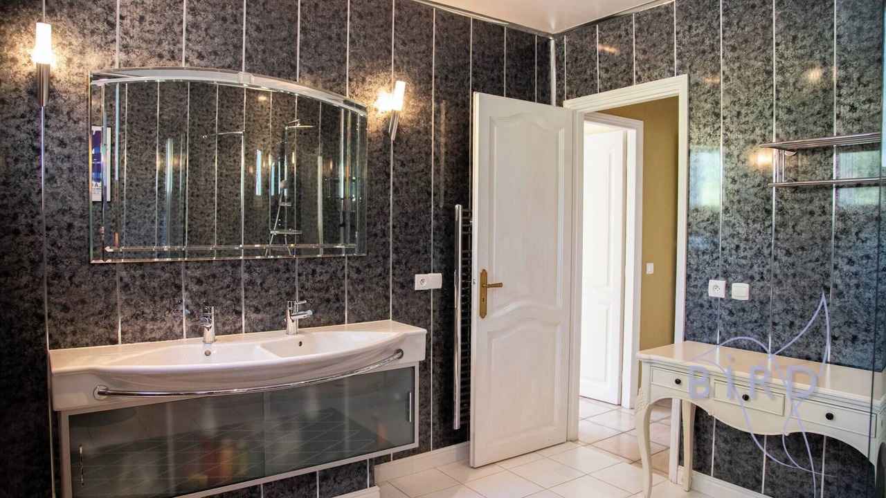 Photo of Bathroom in Tourrettes