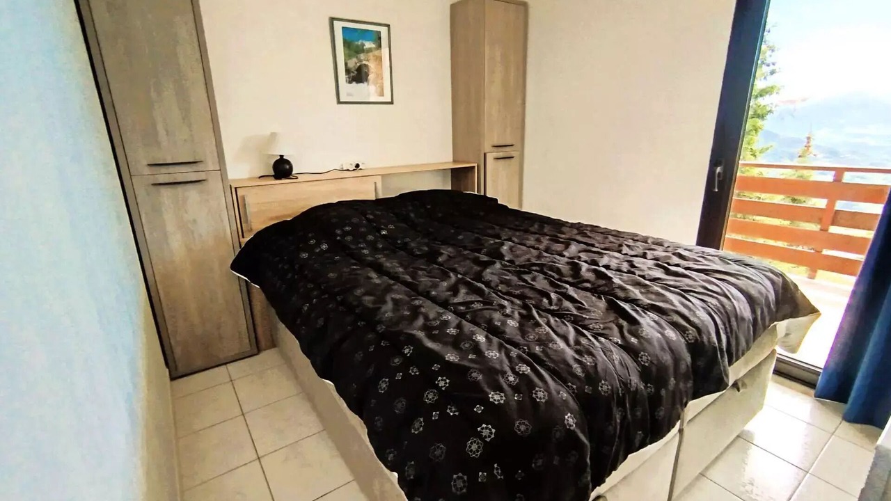 Photo of Bedroom in Reallon