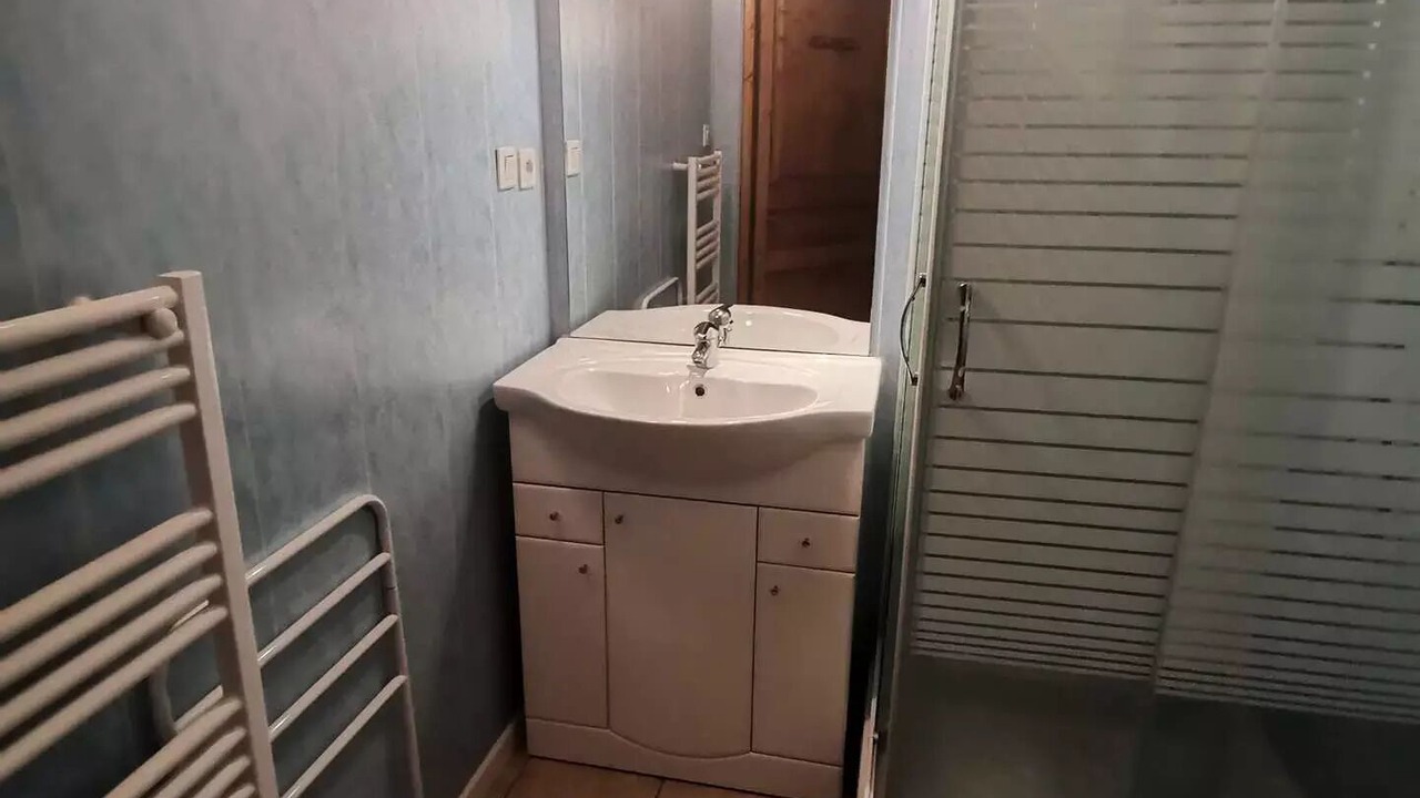 Photo of Bathroom in Reallon