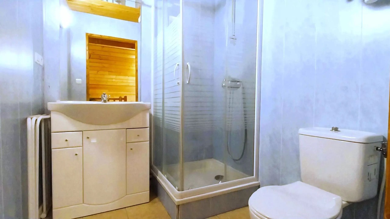 Photo of Bathroom in Reallon