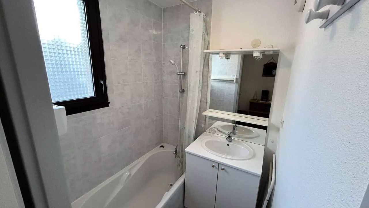 Photo of Bathroom in Reallon
