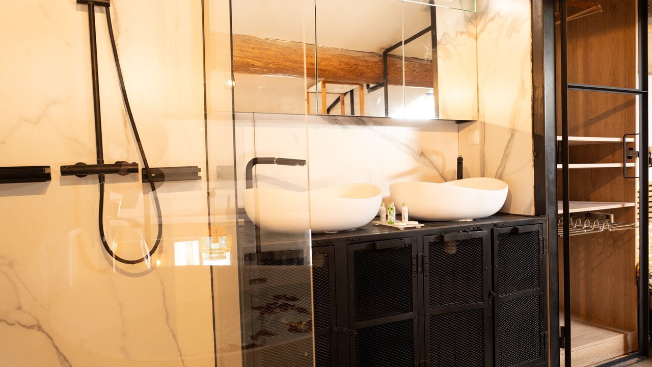 Photo of Bathroom in Mazarin Quarter