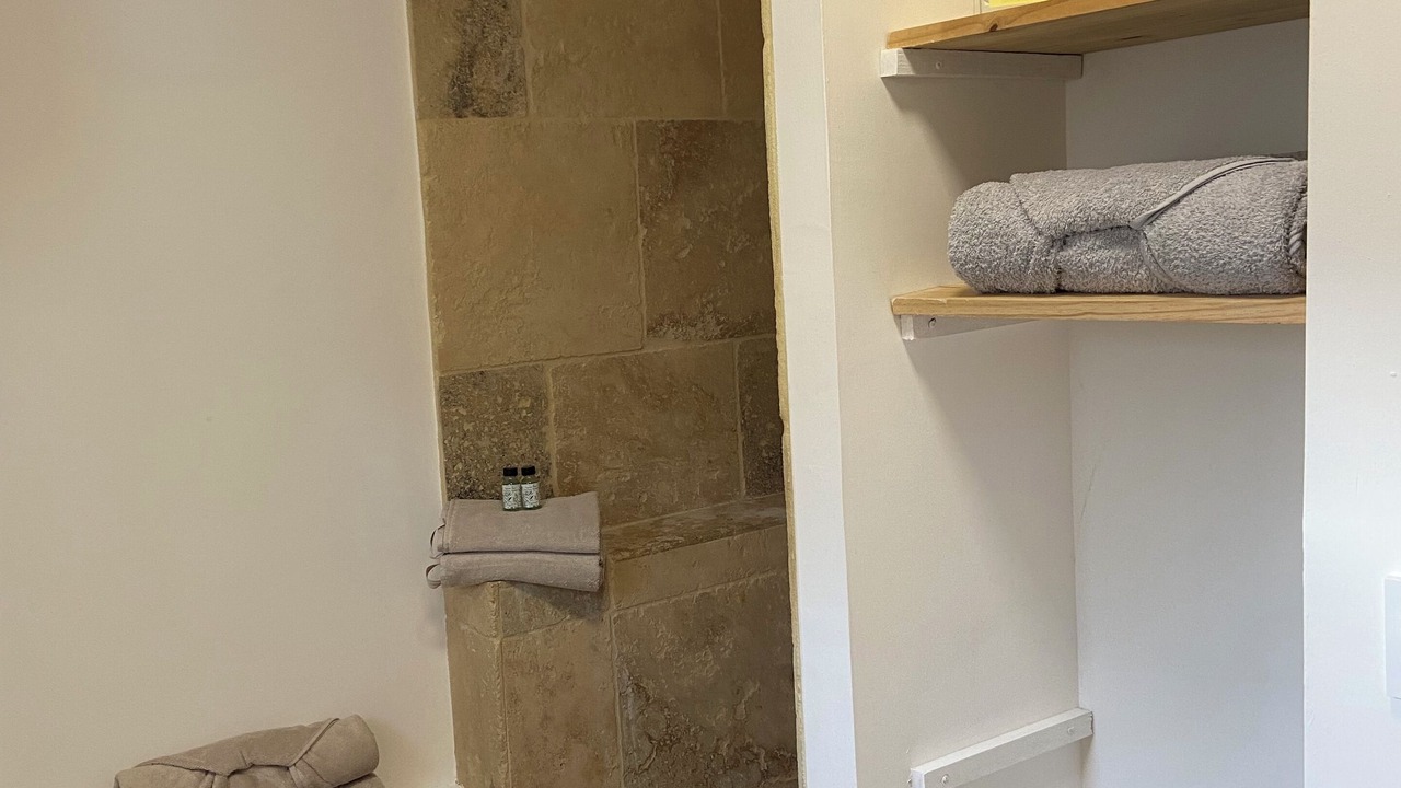 Photo of Bathroom in Tarascon
