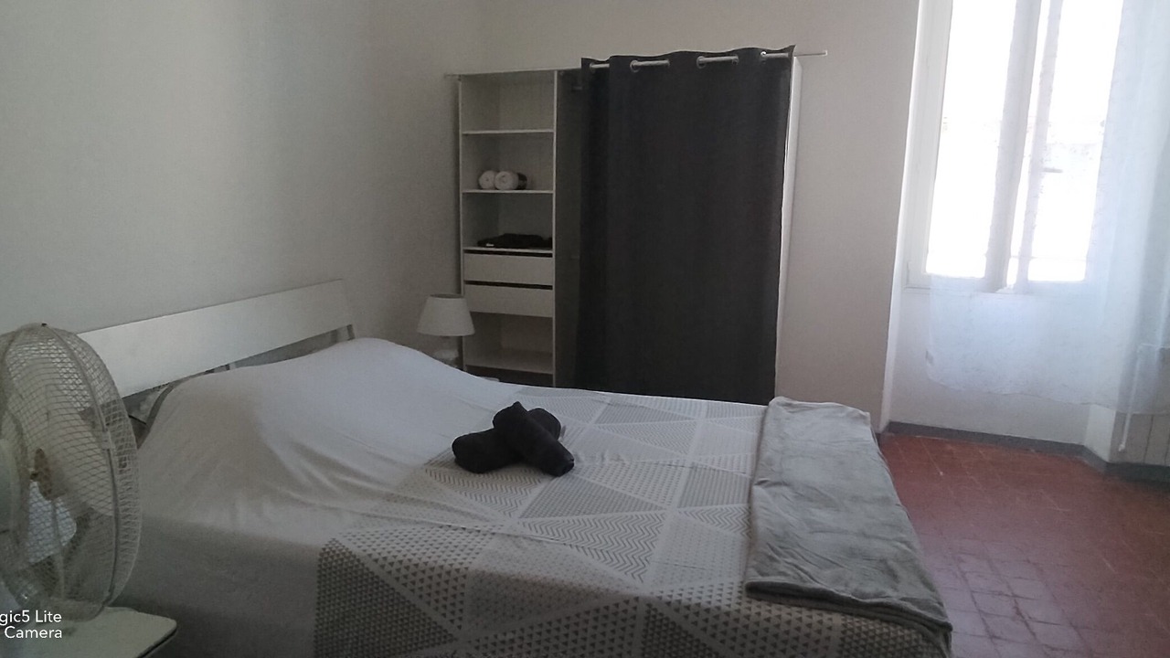 Photo of Bedroom in Cavaillon