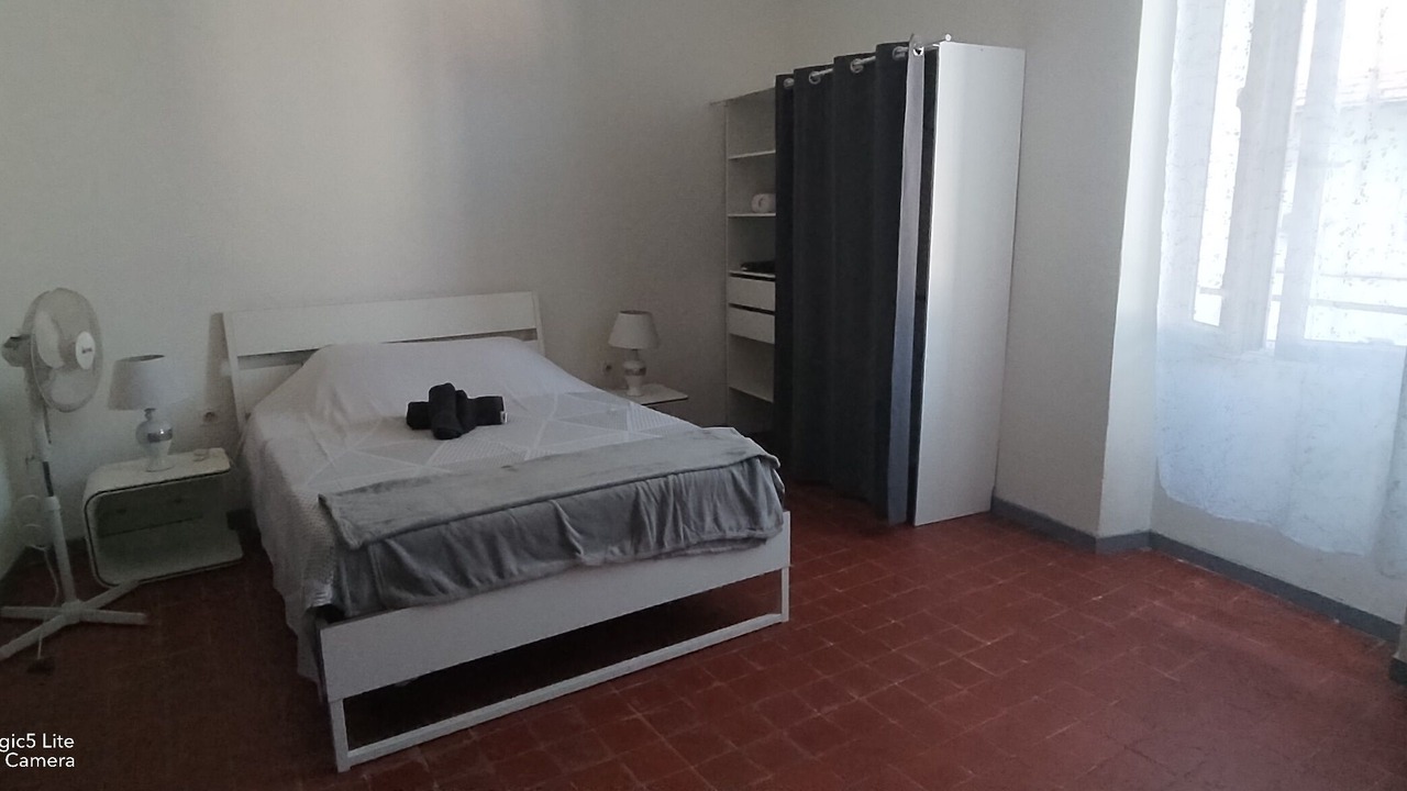 Photo of Bedroom in Cavaillon