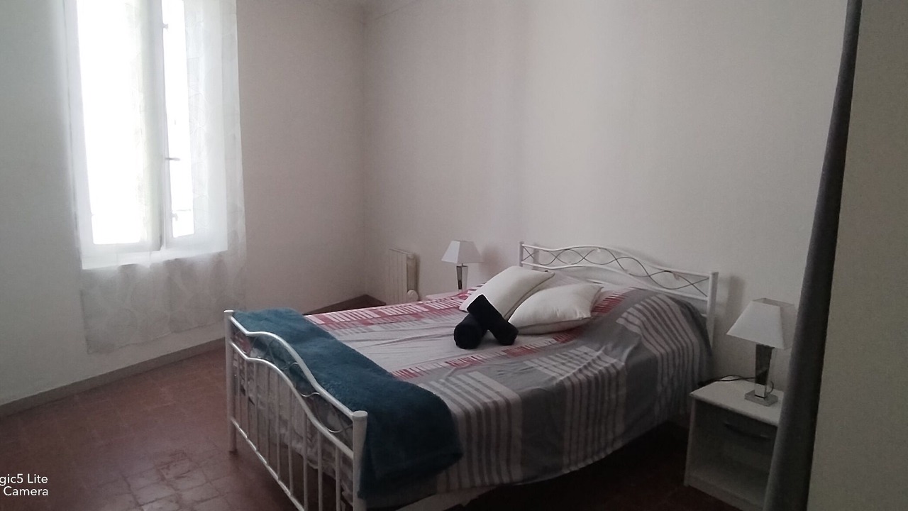 Photo of Bedroom in Cavaillon
