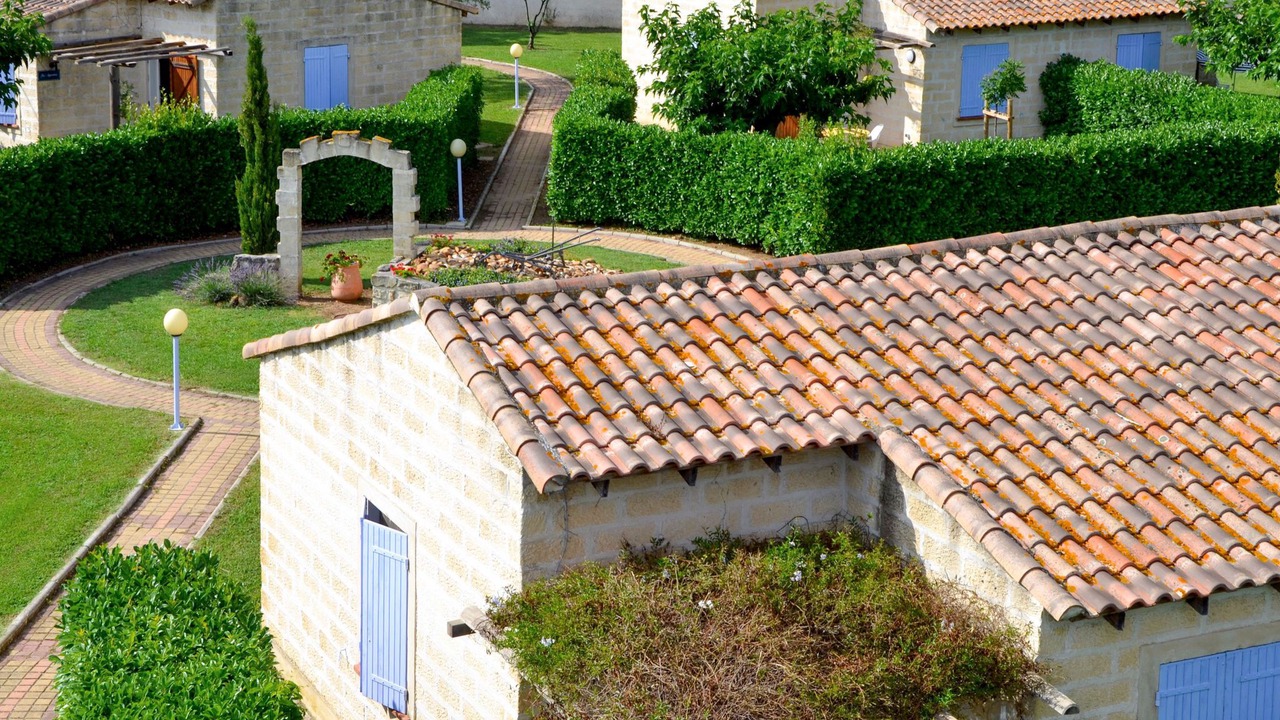 Photo of Others in Raphele-les-Arles