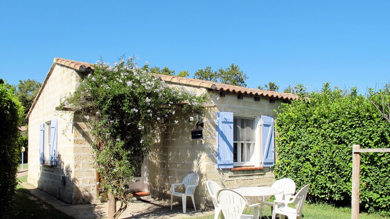 Photo of Others in Raphele-les-Arles