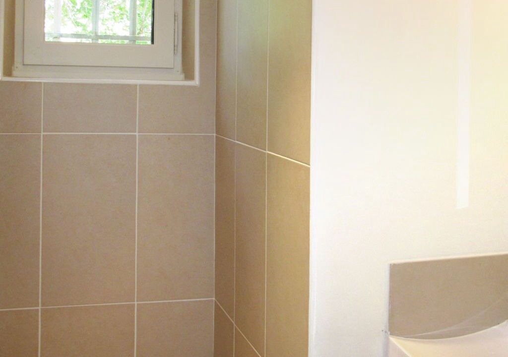 Photo of Bathroom in Maussane