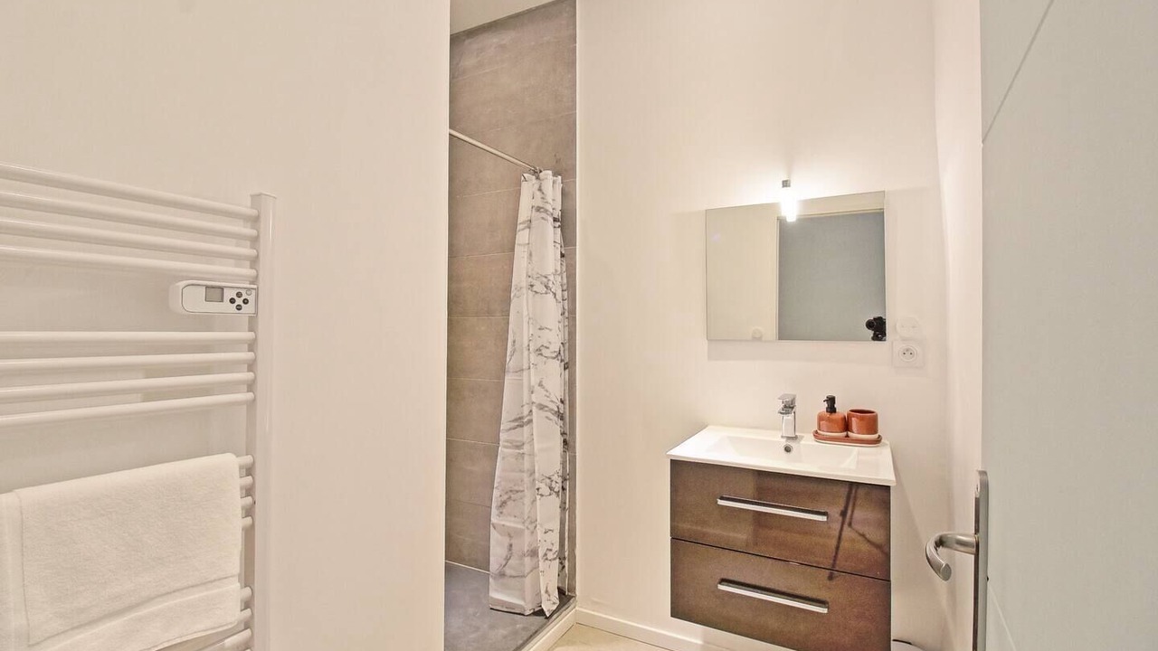 Photo of Bathroom in Faubourg