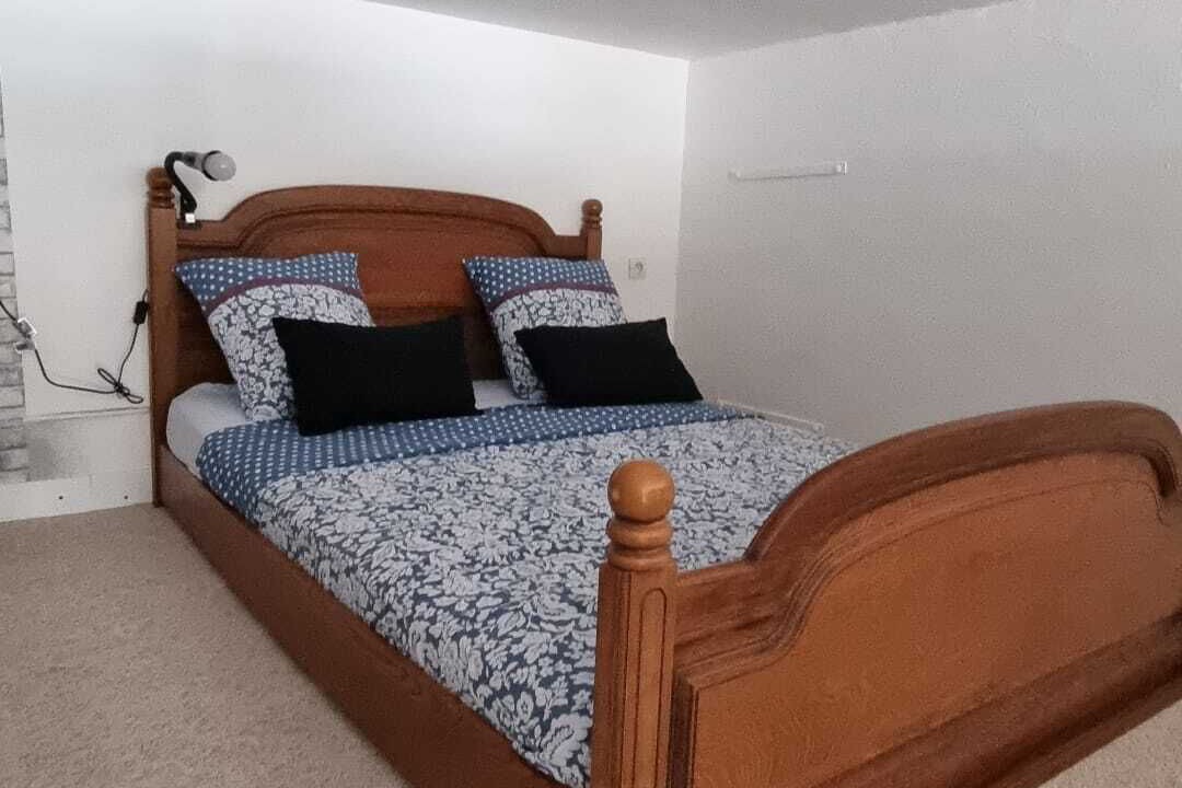 Photo of Bedroom in Lezignan-Corbieres