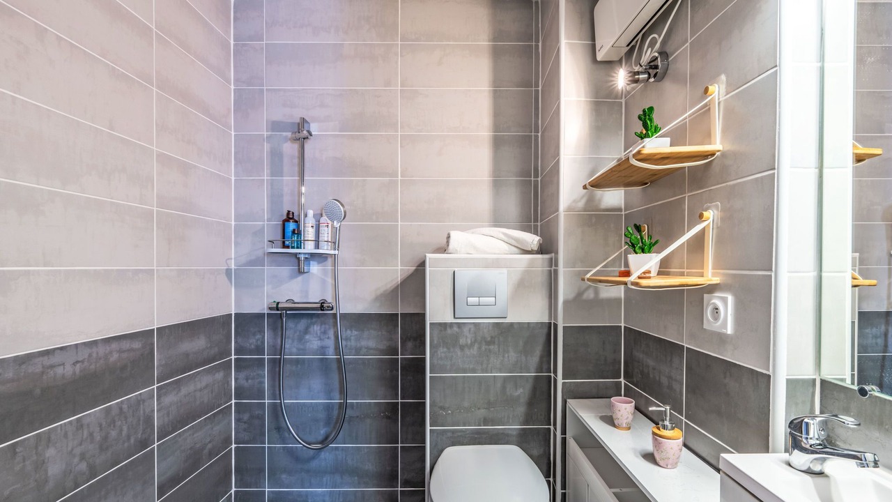Photo of Bathroom in Saint-Pierre-la-Mer
