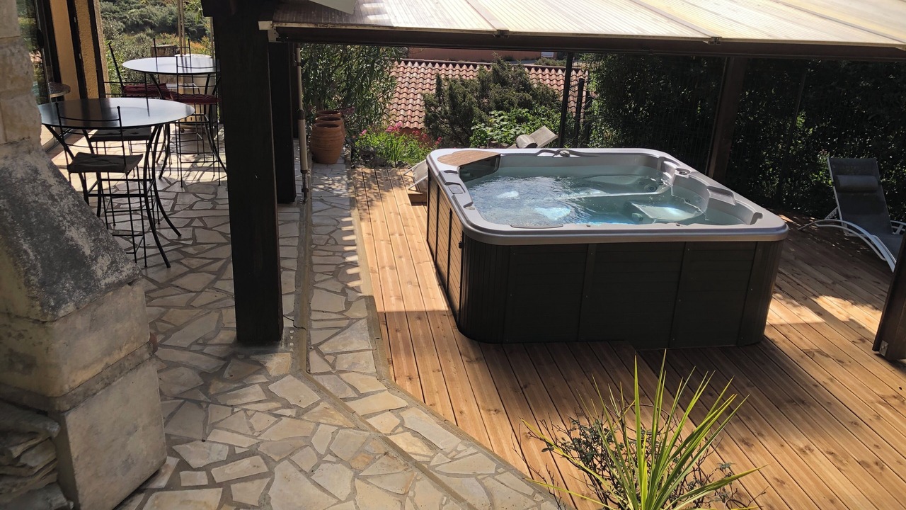Photo of Patio Balcony in Treilles
