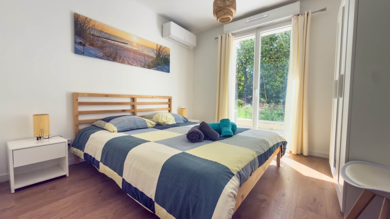 Photo of Bedroom in Saint-Clement-de-Riviere