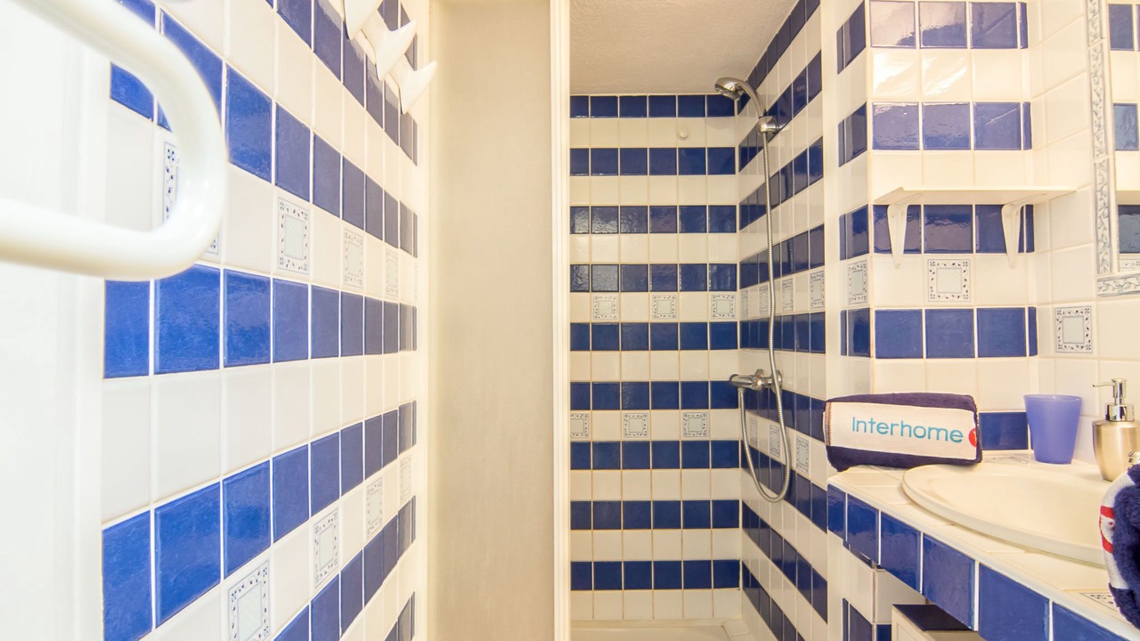 Photo of Bathroom in Gassin
