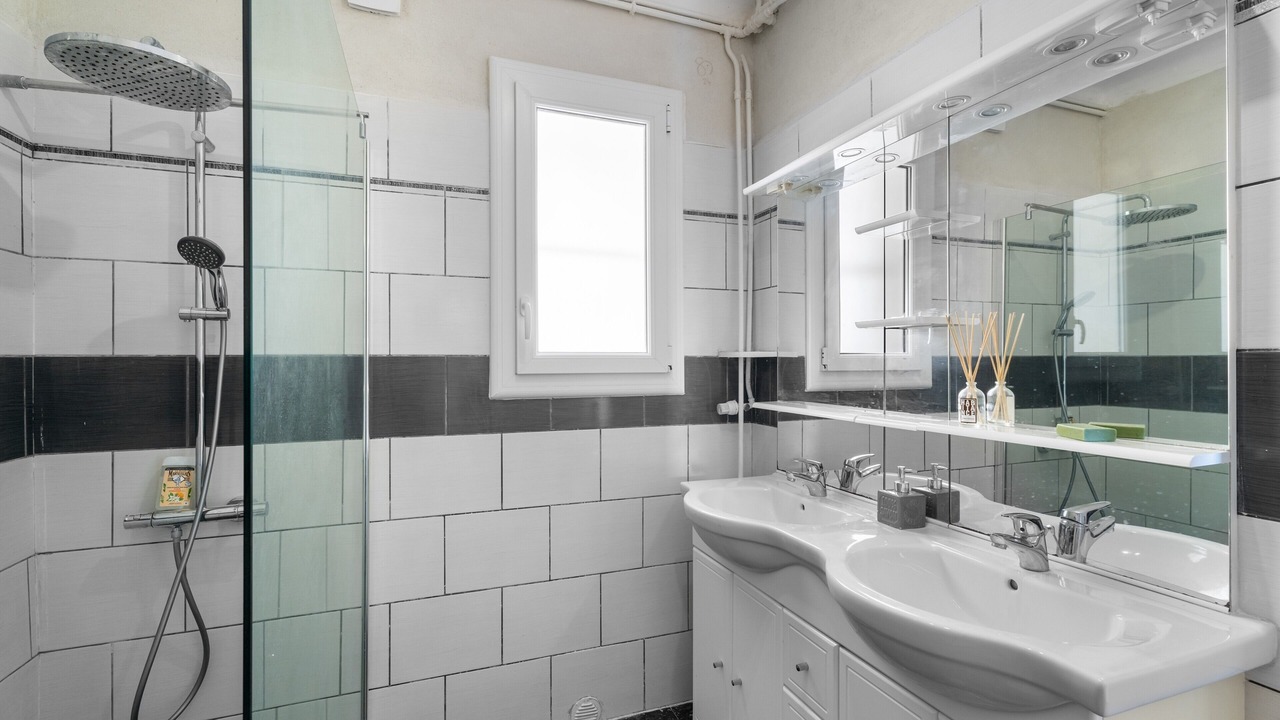 Photo of Bathroom in Hyeres