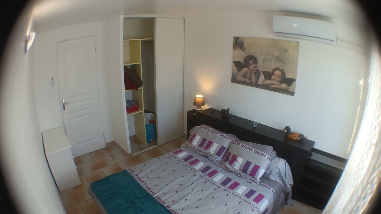 Photo of Bedroom in Villeneuve-les-Beziers