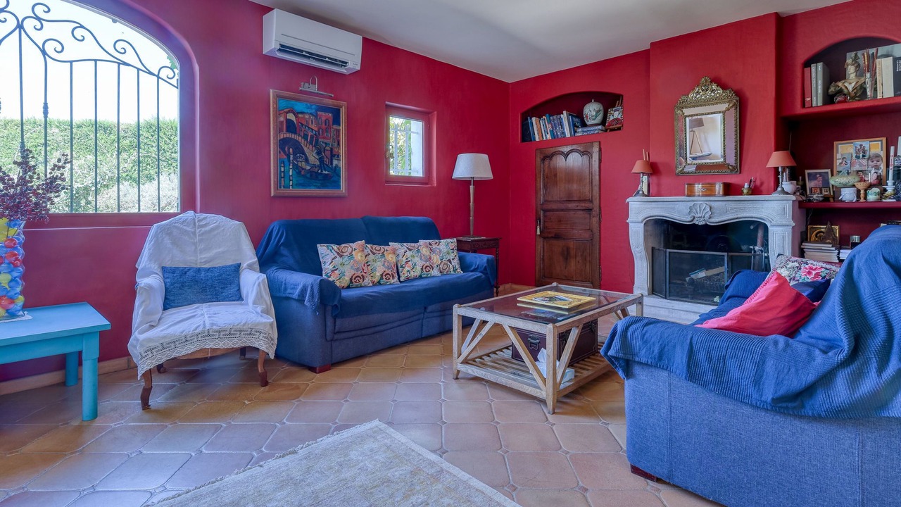 Photo of Livingroom in Evenos