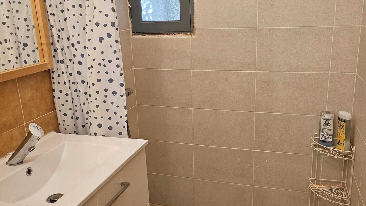 Photo of Bathroom in Entrecasteaux