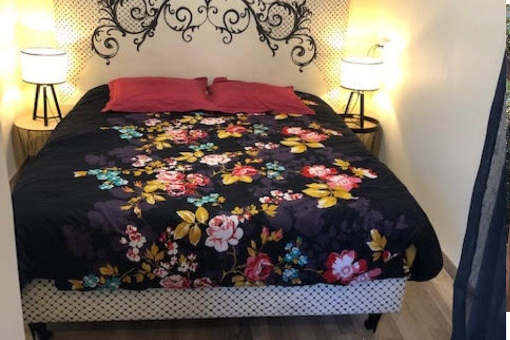 Photo of Bedroom in Marseillan