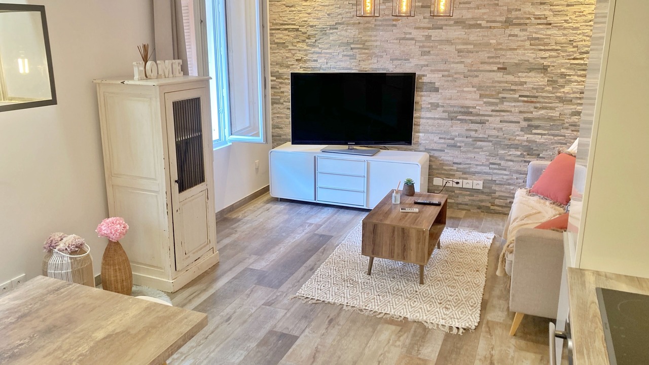 Photo of Livingroom in Mandelieu-La-Napoule