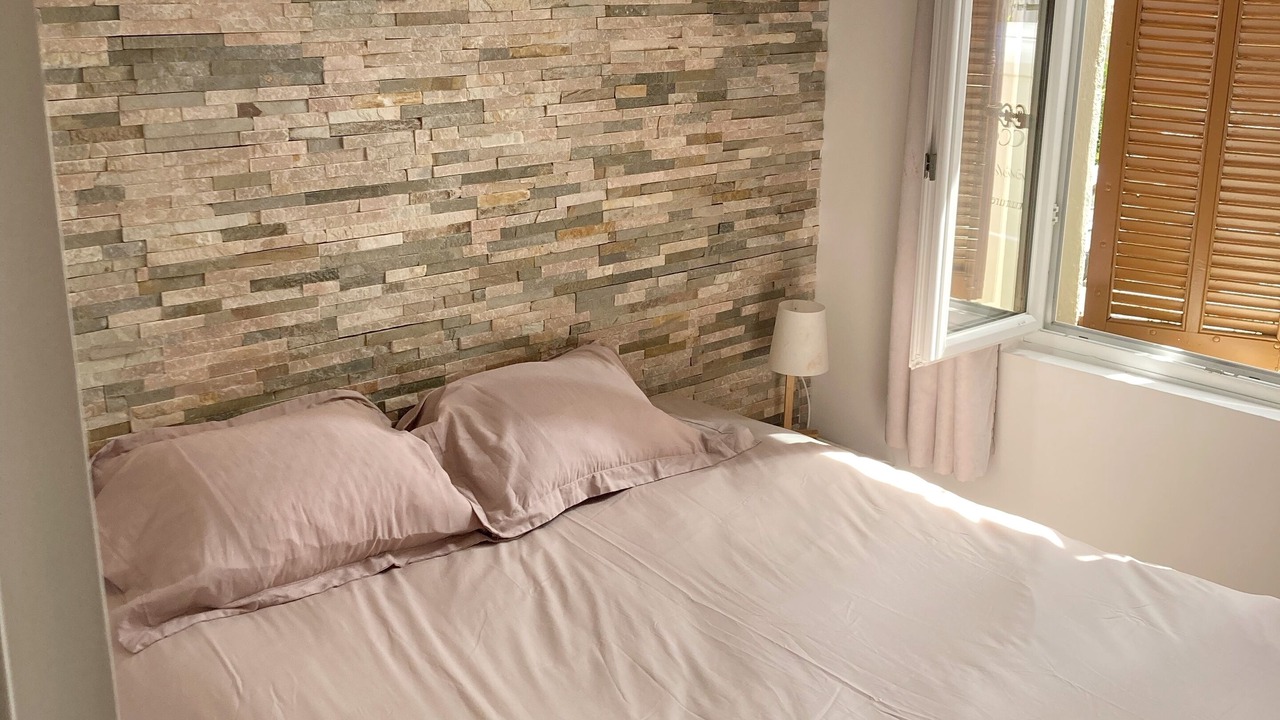 Photo of Bedroom in Mandelieu-La-Napoule
