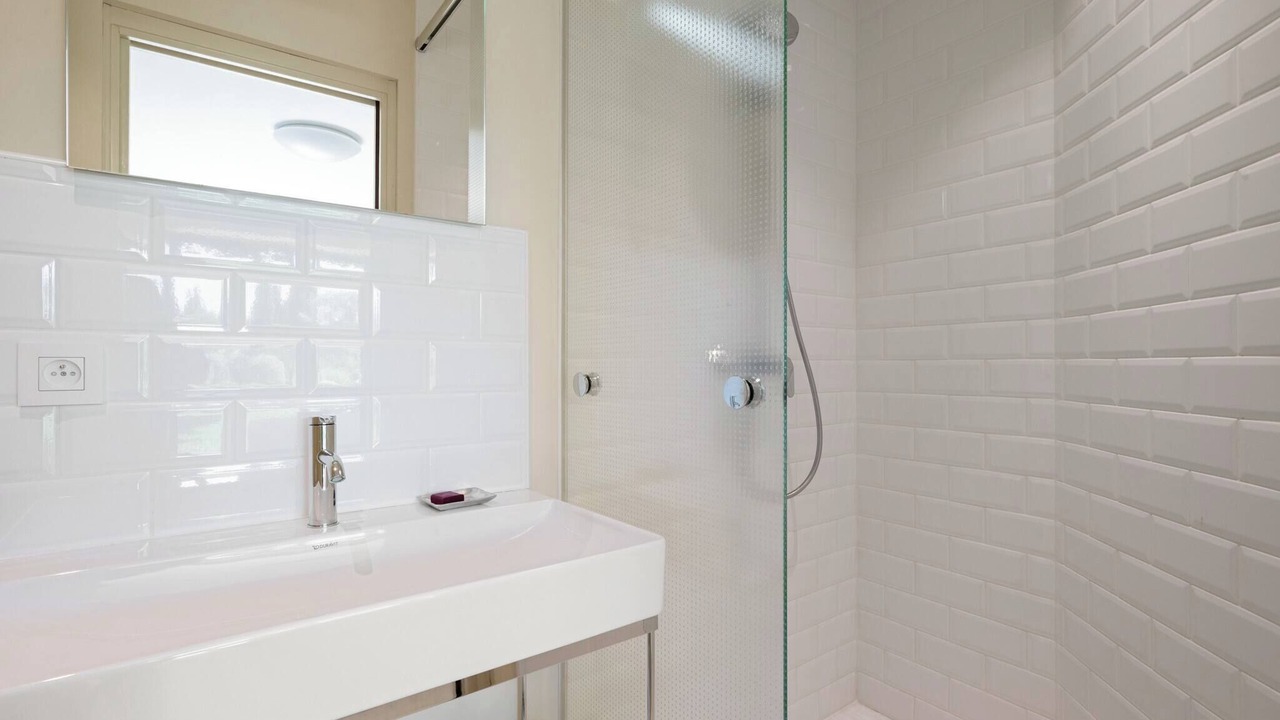 Photo of Bathroom in Eyragues
