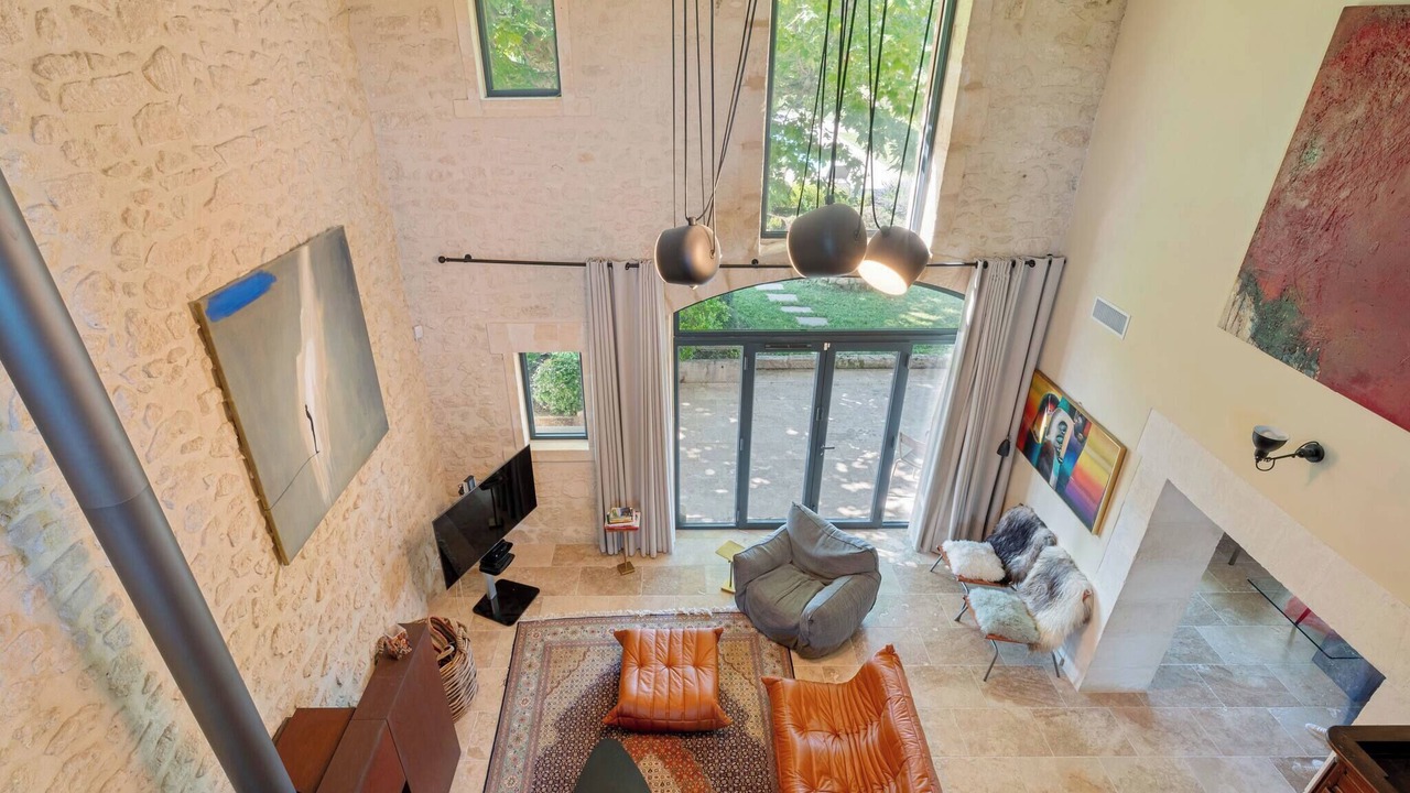 Photo of Livingroom in Eyragues